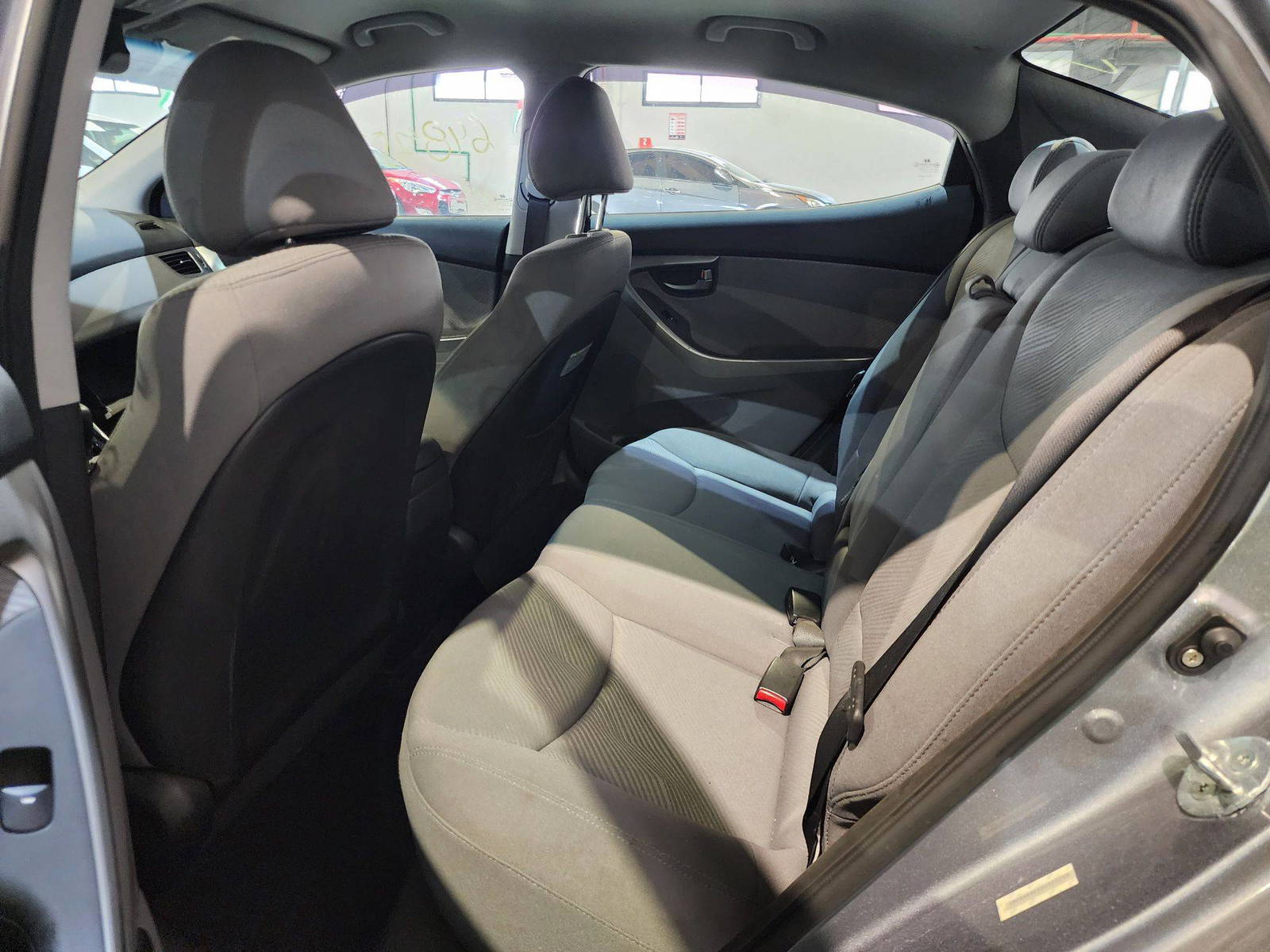 2013 HYUNDAI ELANTRA — 250568 Miles — Lot 20398 — Al Quoz - Marhaba Auctions Used Cars - Image 6