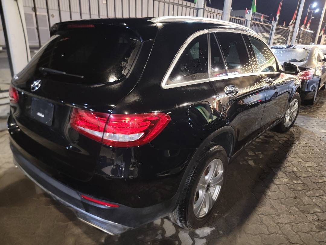2017 MERCEDES BENZ GLC-300 — 106879 Miles — Lot 43547 - Marhaba Auctions Used Cars - Image 4