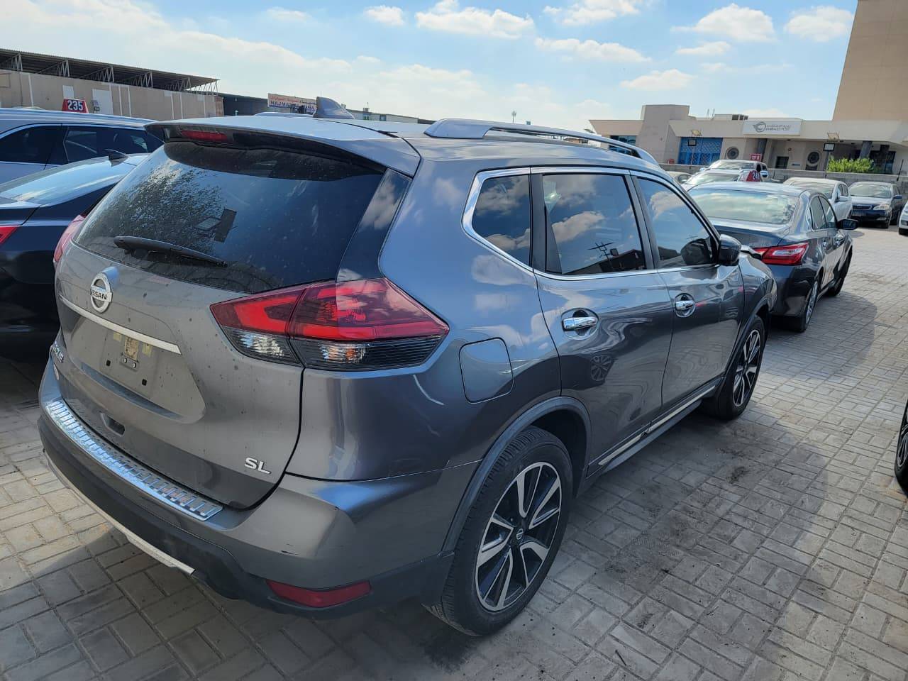 2018 NISSAN ROGUE — 124155 Miles — Lot W489686 — Main - Marhaba Auctions Used Cars - Image 5