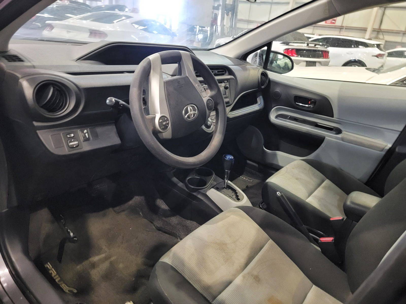 TOYOTA PRIUS C 2013 - Marhaba Auction Used Cars - Image 7