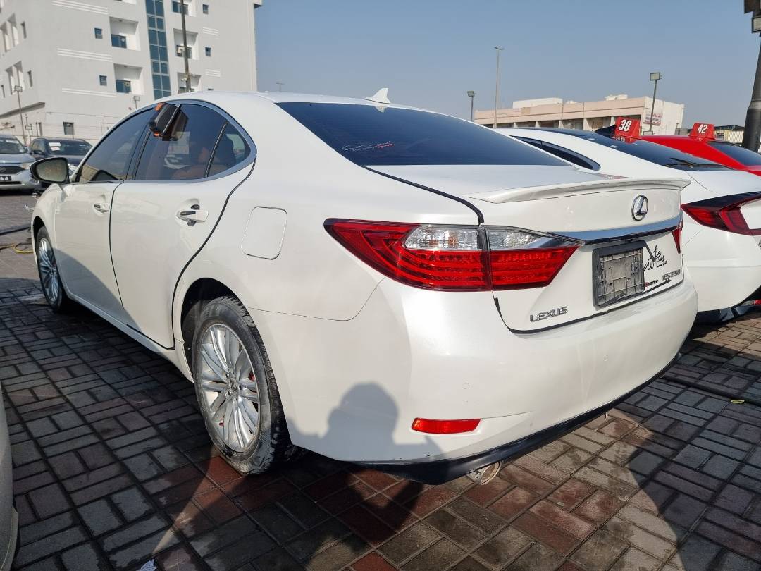 2013 LEXUS ES 350 — 225299 Miles — Lot 2055499 — Ind. 12 - Marhaba Auctions Used Cars - Image 6