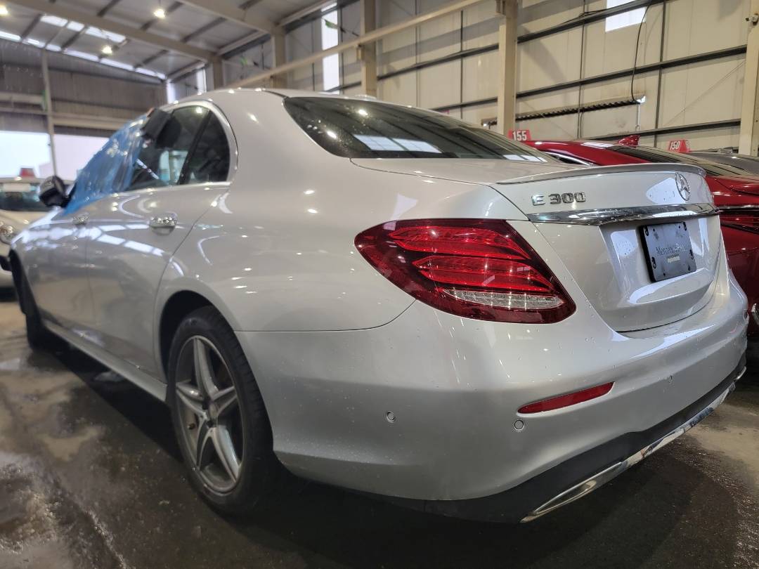 2017 MERCEDES BENZ E-300 — 67275 Miles — Lot 81494323 - Marhaba Auctions Used Cars - Image 3