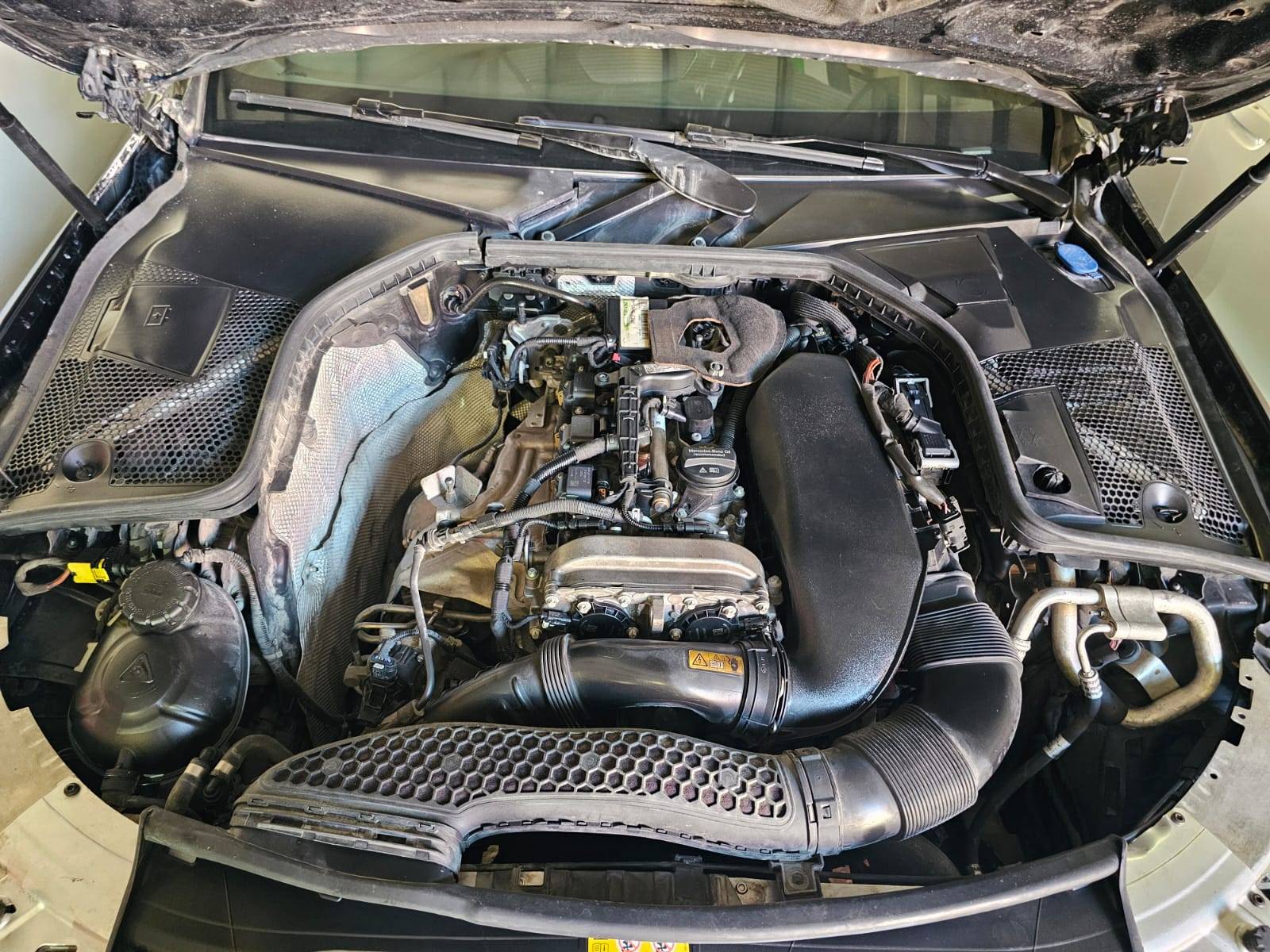 2019 MERCEDES BENZ C300 — 121283 KM — Lot B2KF767370 — Main - Marhaba Auctions Used Cars - Image 13