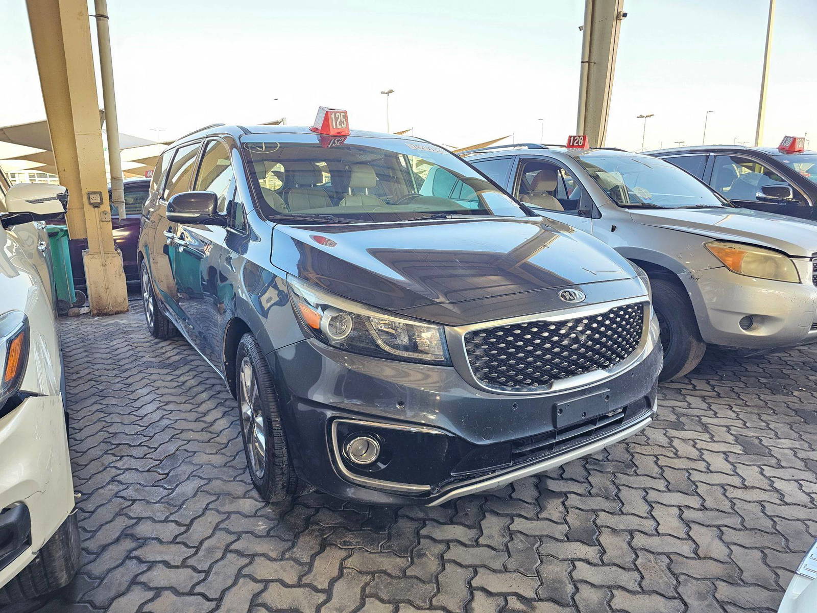KIA SEDONA 2015 - Marhaba Auction Used Cars - Image 4