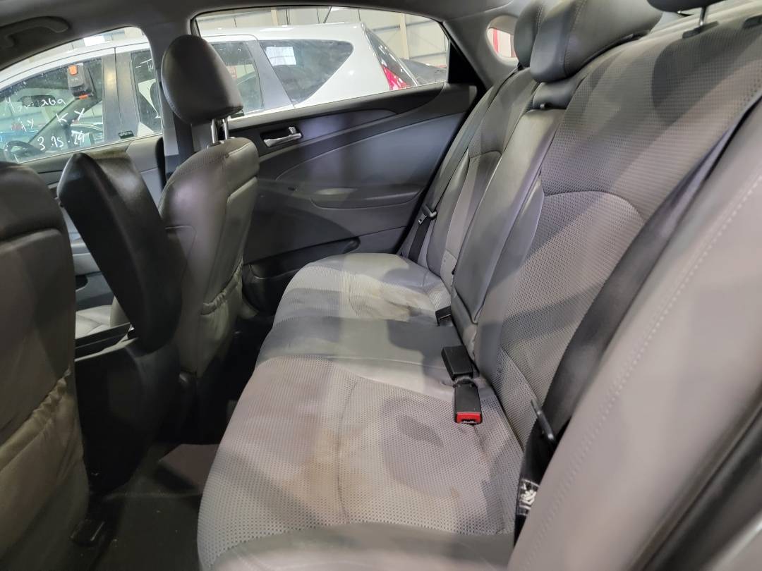 2013 HYUNDAI SONATA — 204765 Miles — Lot H620830 — Main - Marhaba Auctions Used Cars - Image 6