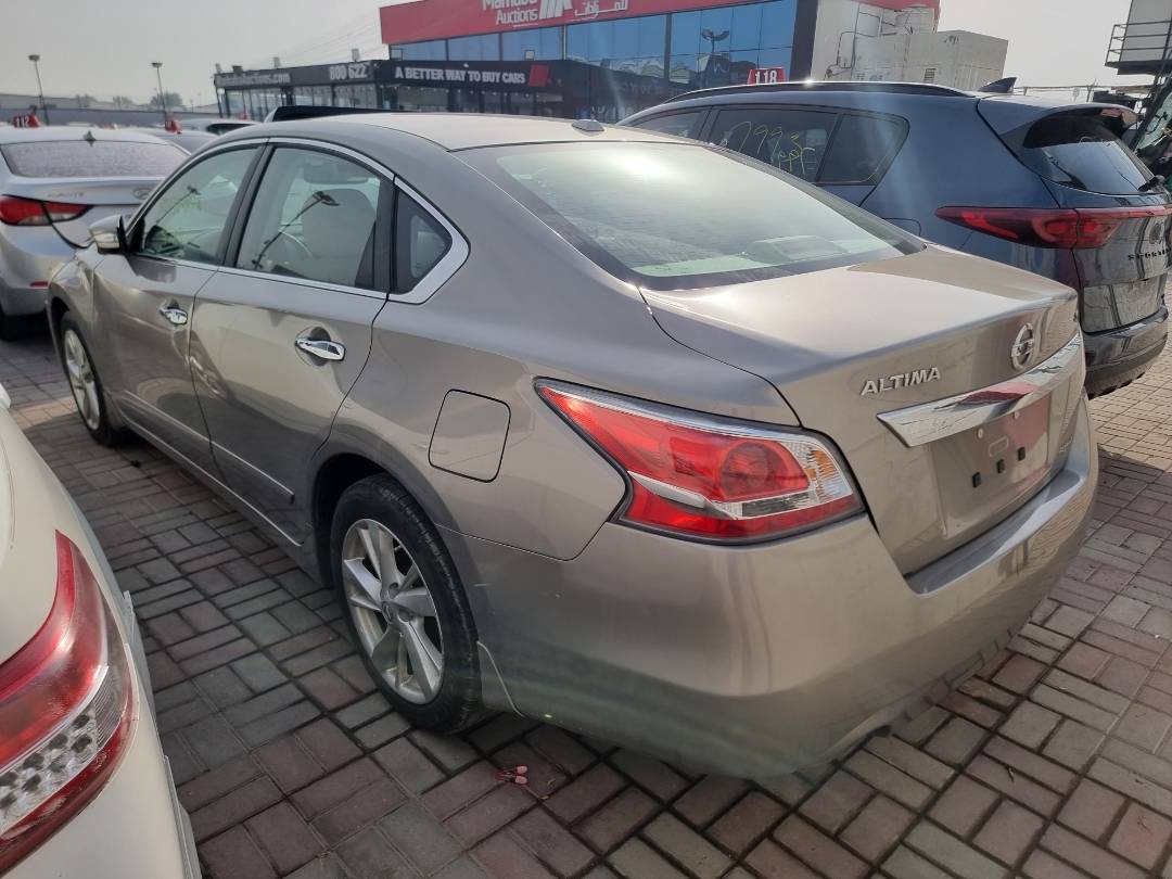 2015 NISSAN ALTIMA — 95631 Miles — Lot 215487 — Ind. 12 - Marhaba Auctions Used Cars - Image 5