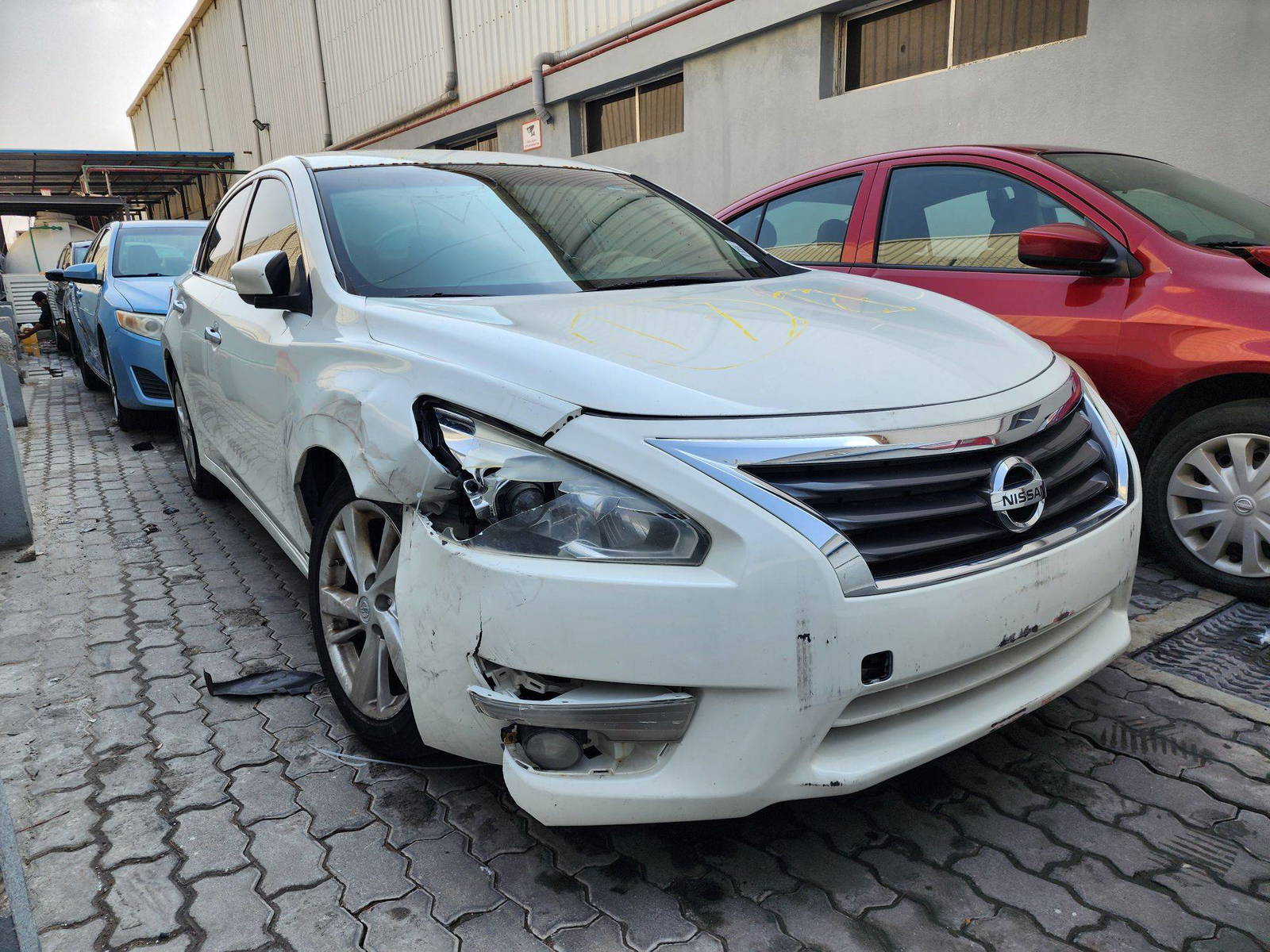 2013 NISSAN ALTIMA — 257817 Miles — Lot 69925374 — Al Quoz - Marhaba Auctions Used Cars - Image 4