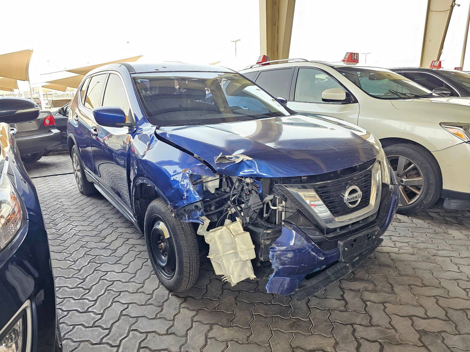 2017 NISSAN ROGUE — 126024 Miles — Lot 8HP543904 — Souq - Marhaba Auctions Used Cars - Image 4