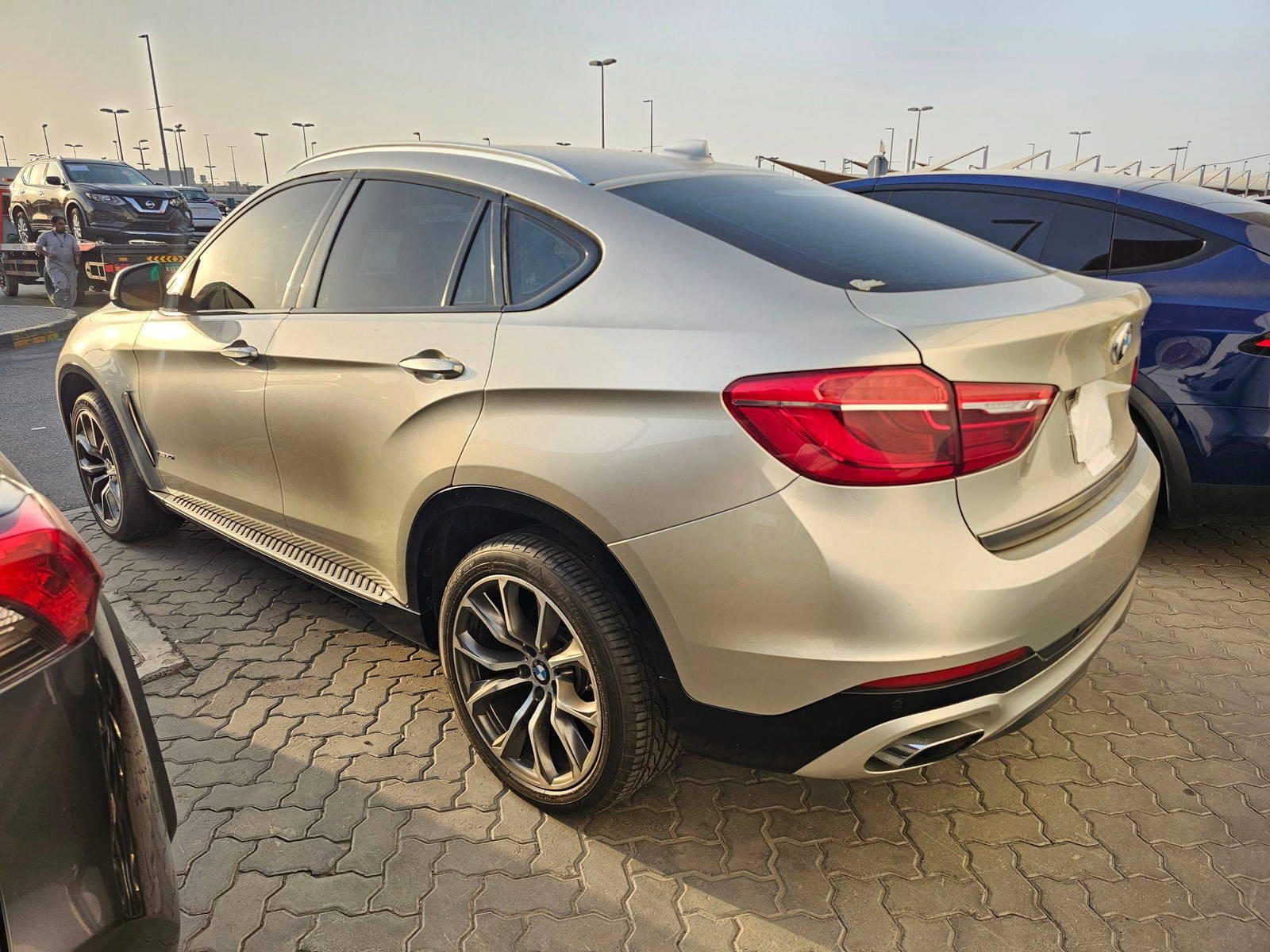 2016 BMW X6 — 165242 KM — Lot 01G0N49728 — Souq - Marhaba Auctions Used Cars - Image 7
