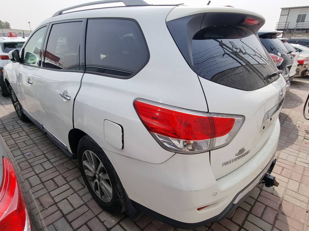 2013 NISSAN PATHFINDER — 178155 Miles — Lot 215478 — Ind. 12 - Marhaba Auctions Used Cars - Image 5