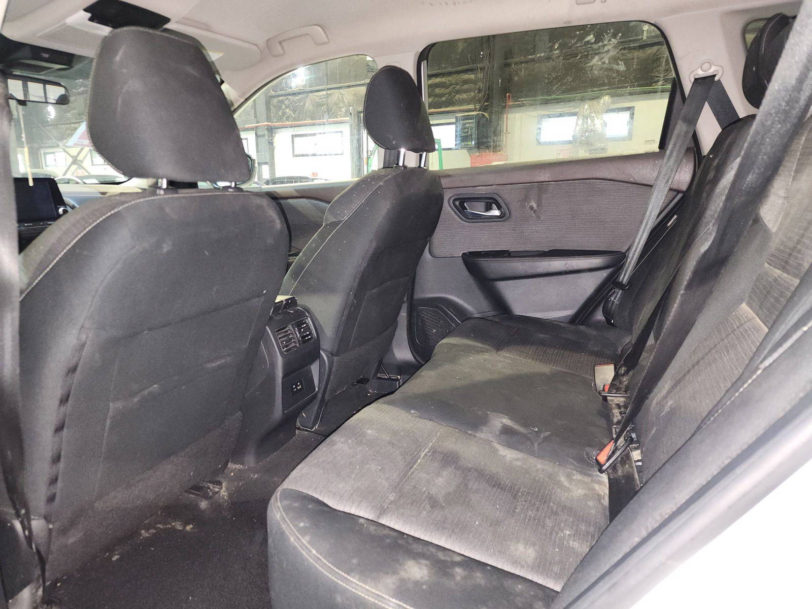 NISSAN ROGUE 2021 - Marhaba Auction Used Cars - Image 8