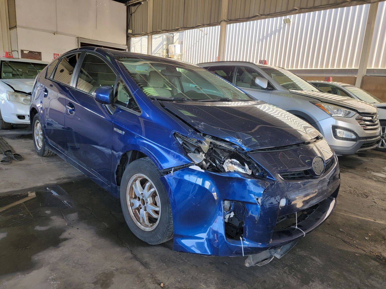 2011 TOYOTA PRIUS — 197123 Miles — Lot 70099615 — Main - Marhaba Auctions Used Cars - Image 4