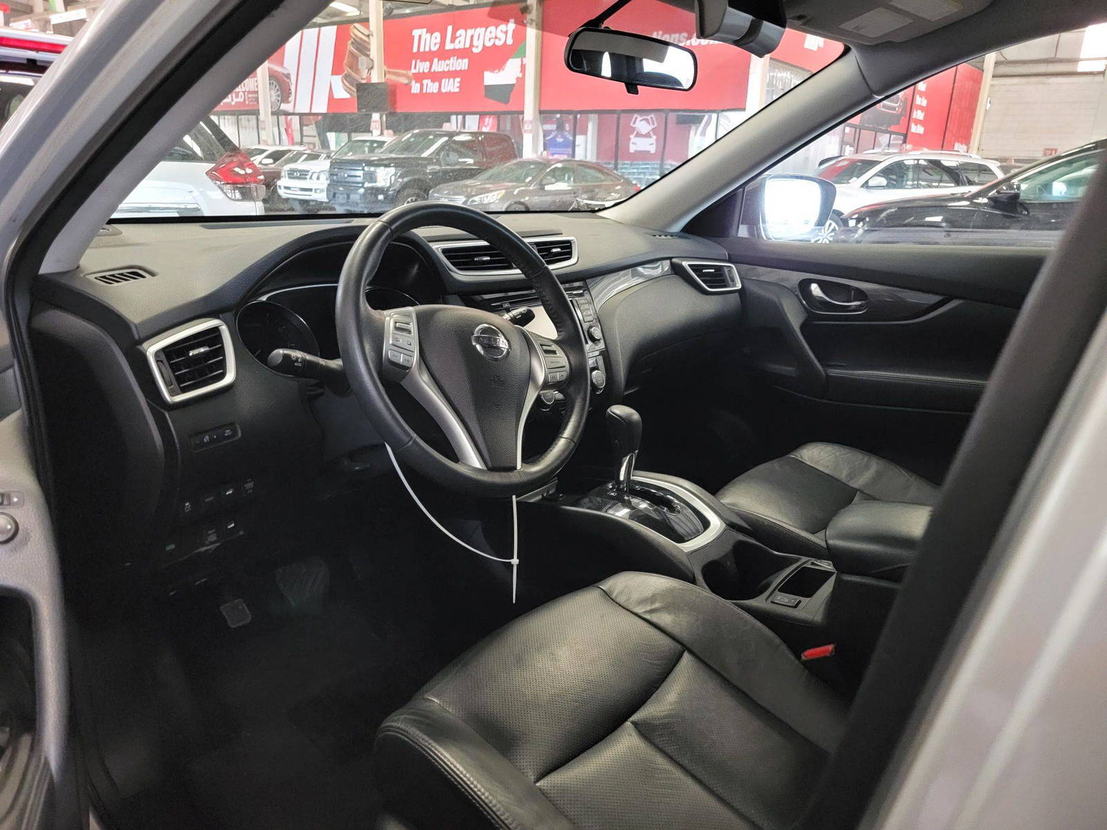 NISSAN ROGUE 2015 - Marhaba Auction Used Cars - Image 8