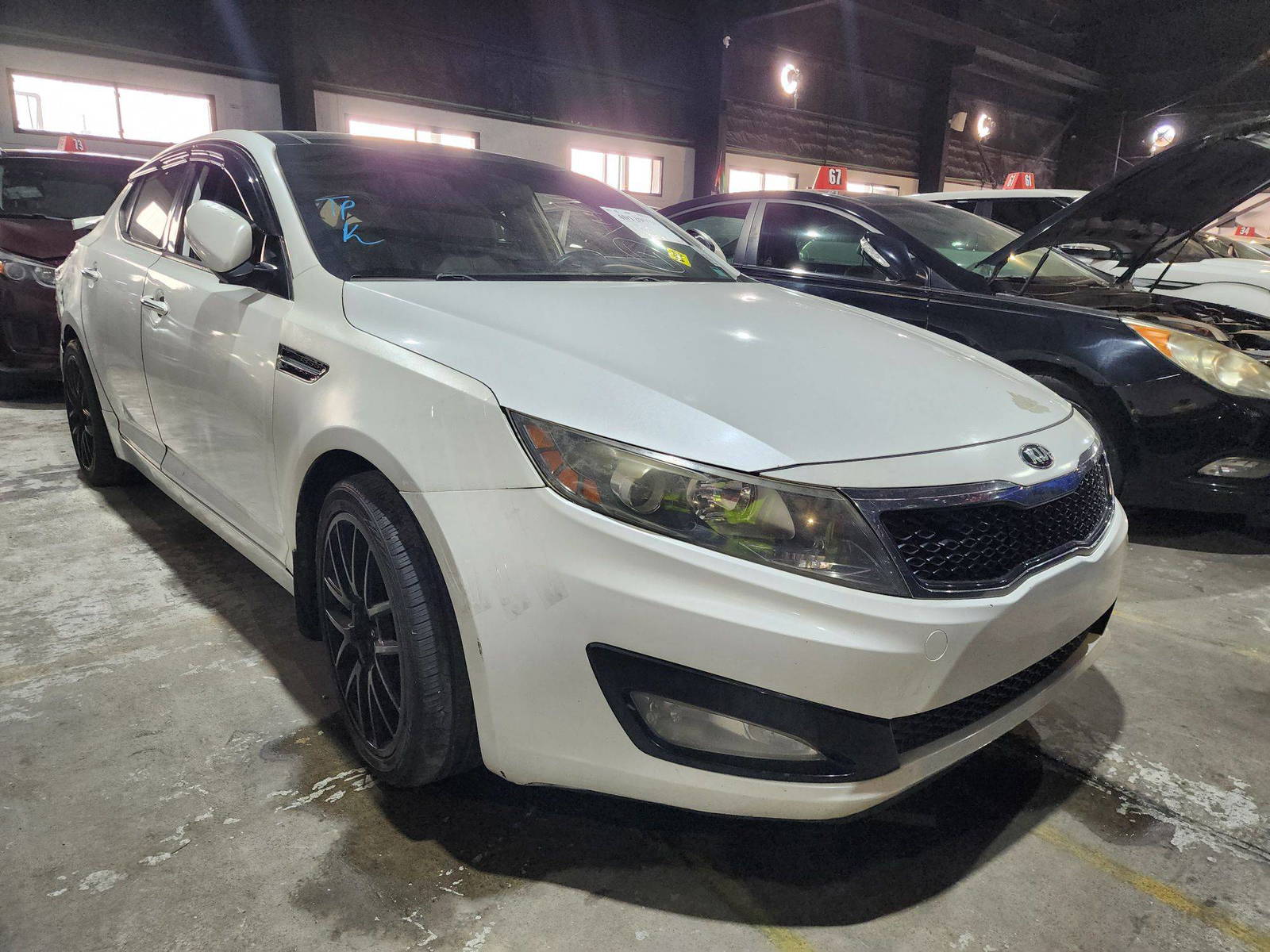 2011 KIA OPTIMA — 201952 Miles — Lot 86000 — Al Quoz - Marhaba Auctions Used Cars - Image 4