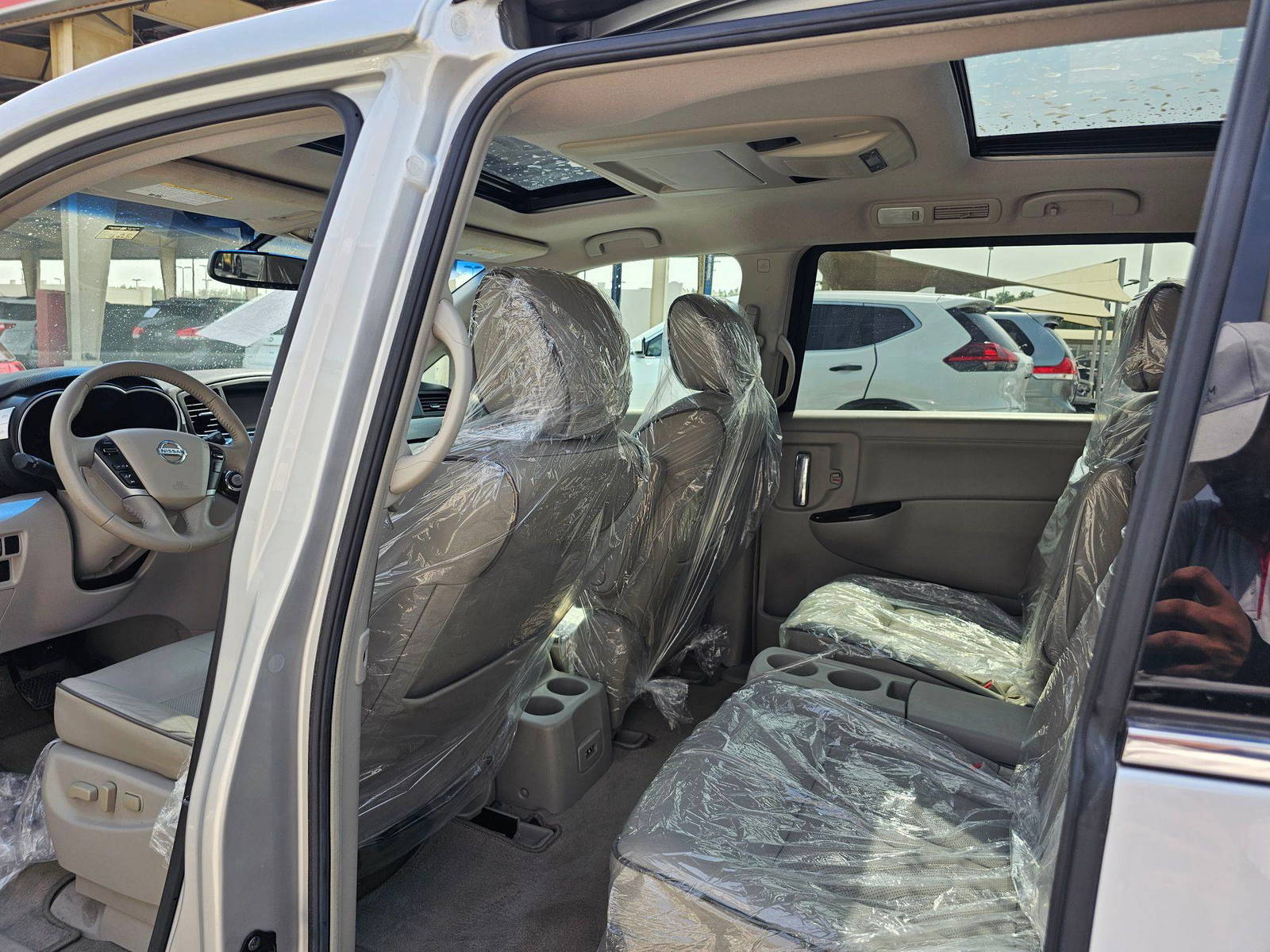 2011 NISSAN QUEST — 169018 Miles — Lot 005312 — Souq - Marhaba Auctions Used Cars - Image 6