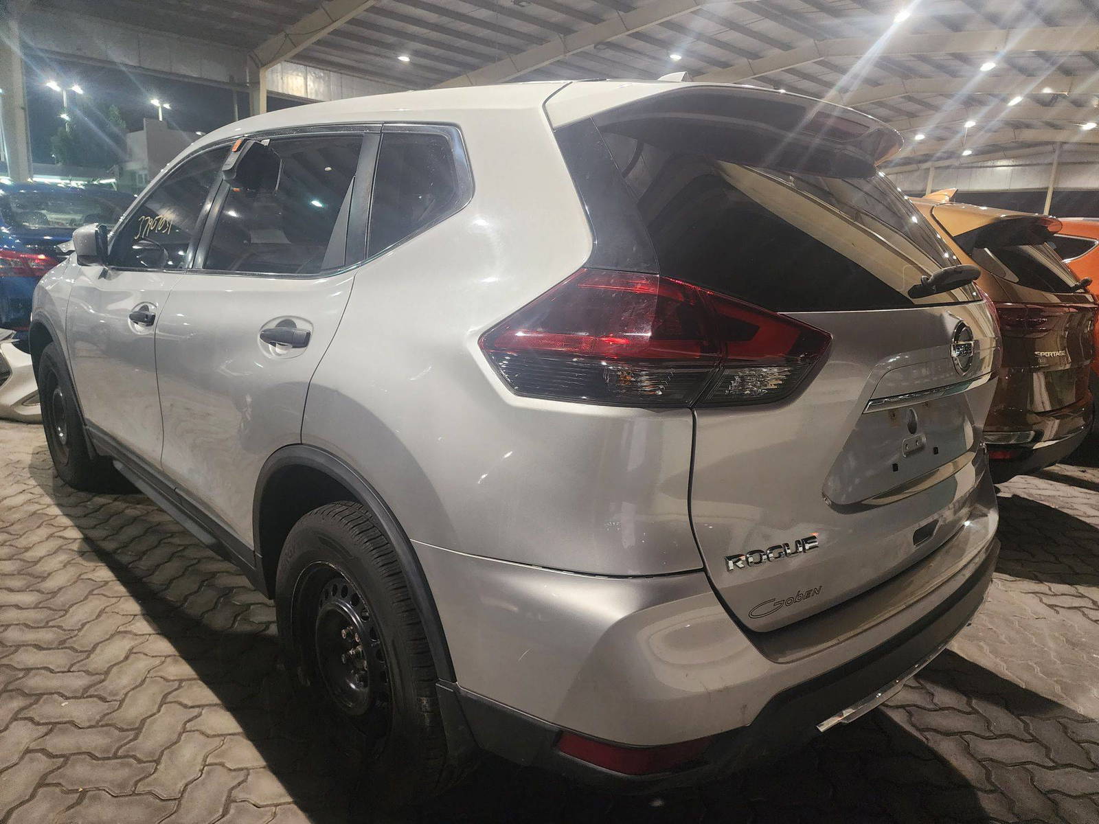 2018 NISSAN ROGUE — 97451 Miles — Lot 37907031 - Marhaba Auctions Used Cars - Image 11