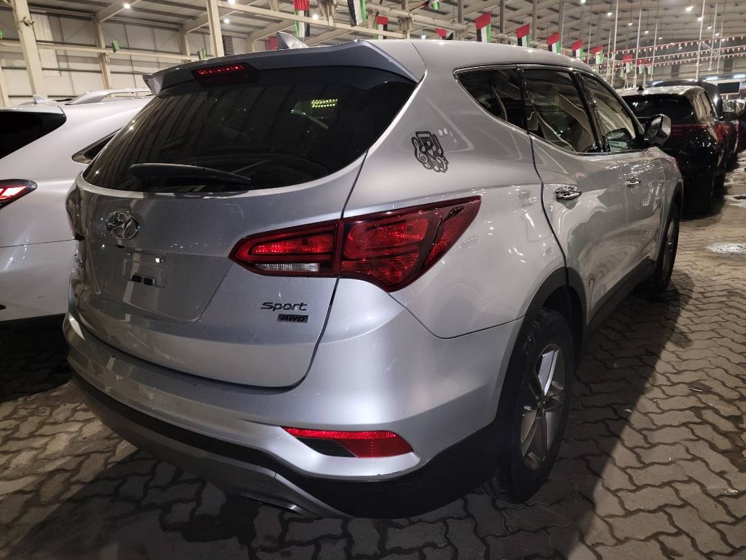 2017 HYUNDAI SANTA FE — 114053 Miles — Lot 71259153 - Marhaba Auctions Used Cars - Image 4