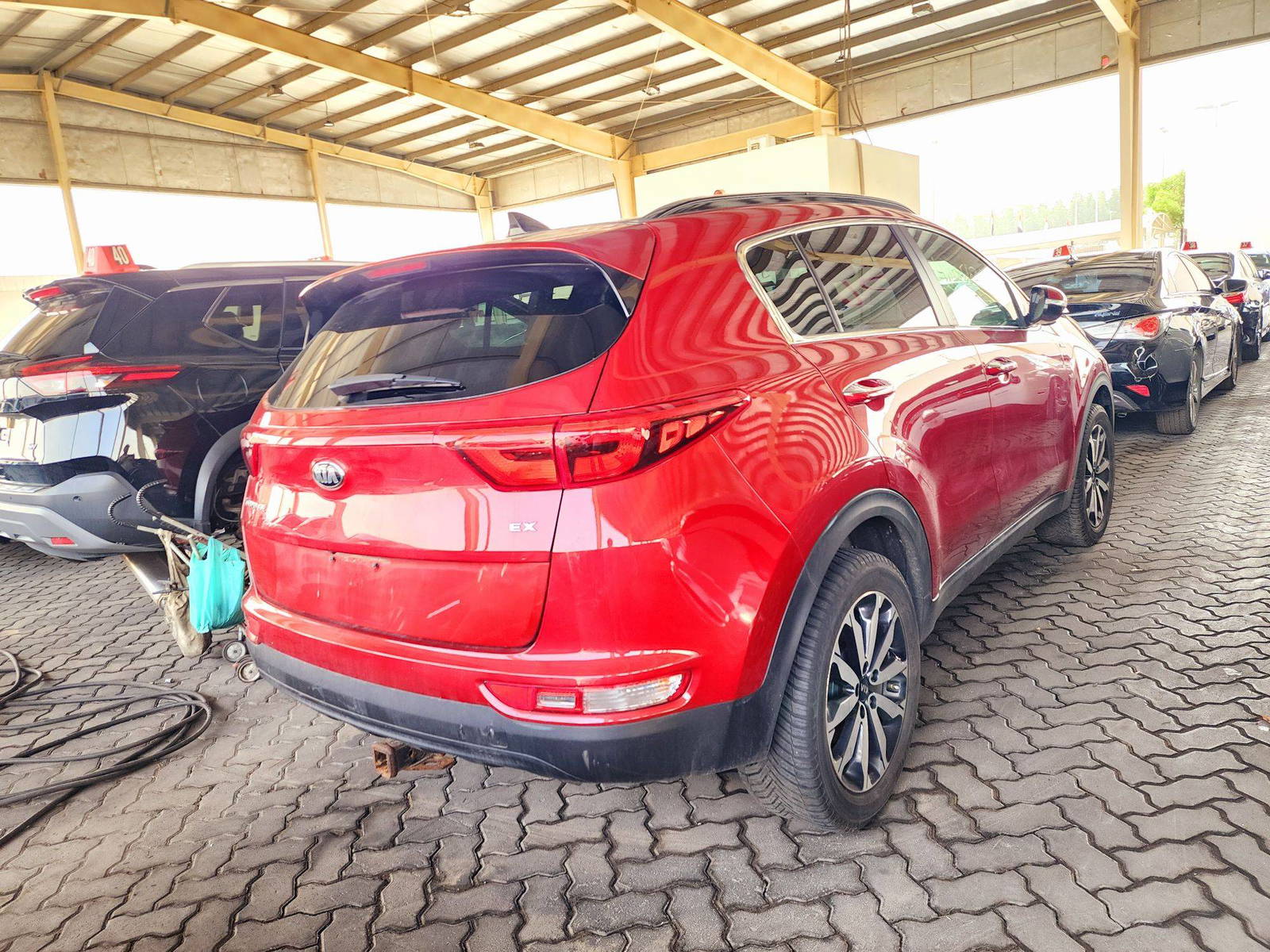 2018 KIA SPORTAGE — 75072 Miles — Lot C5J7324998 — Souq - Marhaba Auctions Used Cars - Image 3
