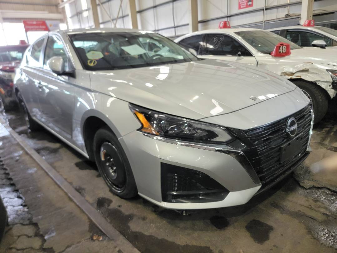 2023 NISSAN ALTIMA — 40417 Miles — Lot 80573094 — Main - Marhaba Auctions Used Cars - Image 5