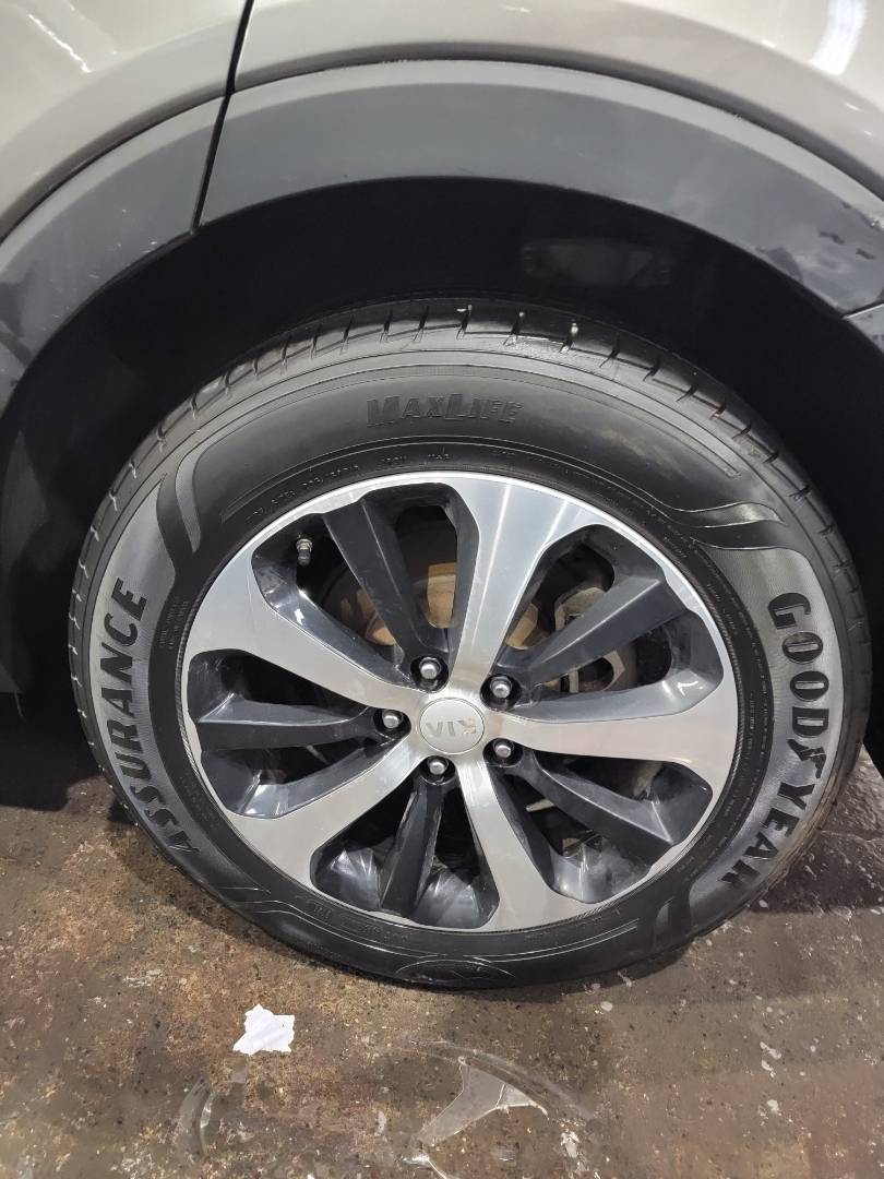 2017 KIA SORENTO — 166068 Miles — Lot G232258 — Main - Marhaba Auctions Used Cars - Image 9