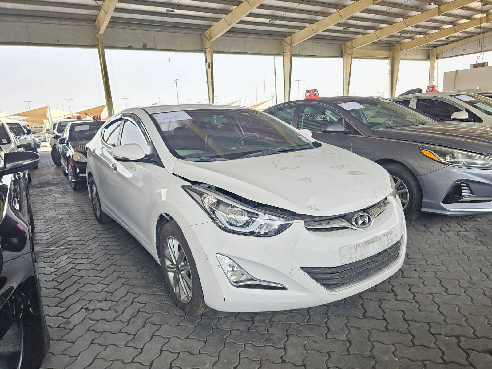 2015 HYUNDAI AVANTE — 246196 KM — Lot 466023 — Al Quoz - Marhaba Auctions Used Cars - Image 4
