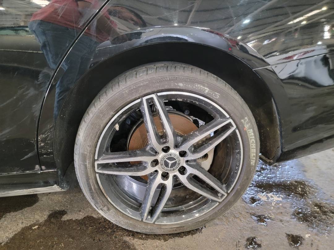 MERCEDES BENZ E-300 2019 - Marhaba Auction Used Cars - Image 10