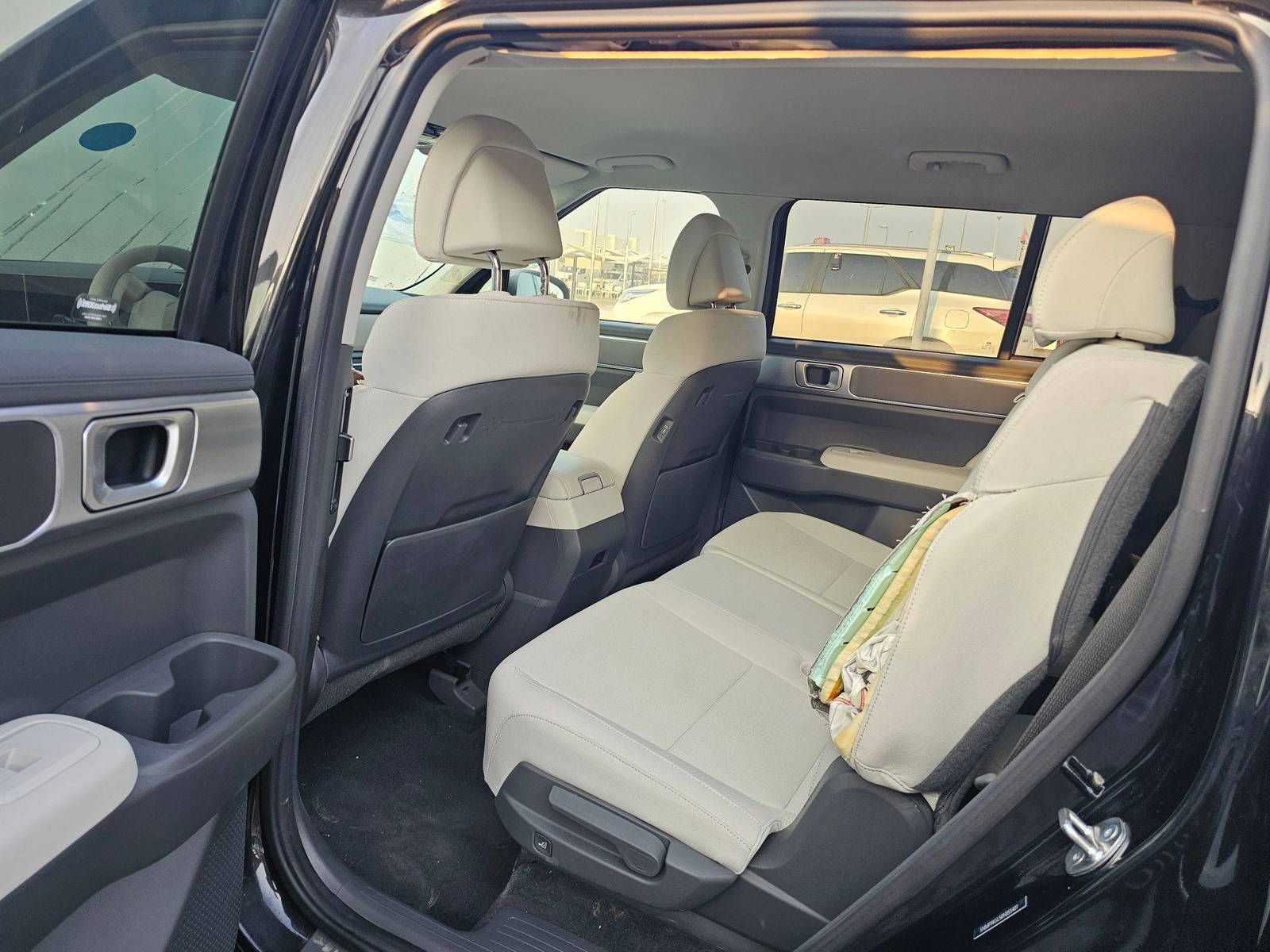 2024 HYUNDAI SANTA FE — 7694 Miles — Lot GL5RH055401 — Souq - Marhaba Auctions Used Cars - Image 6