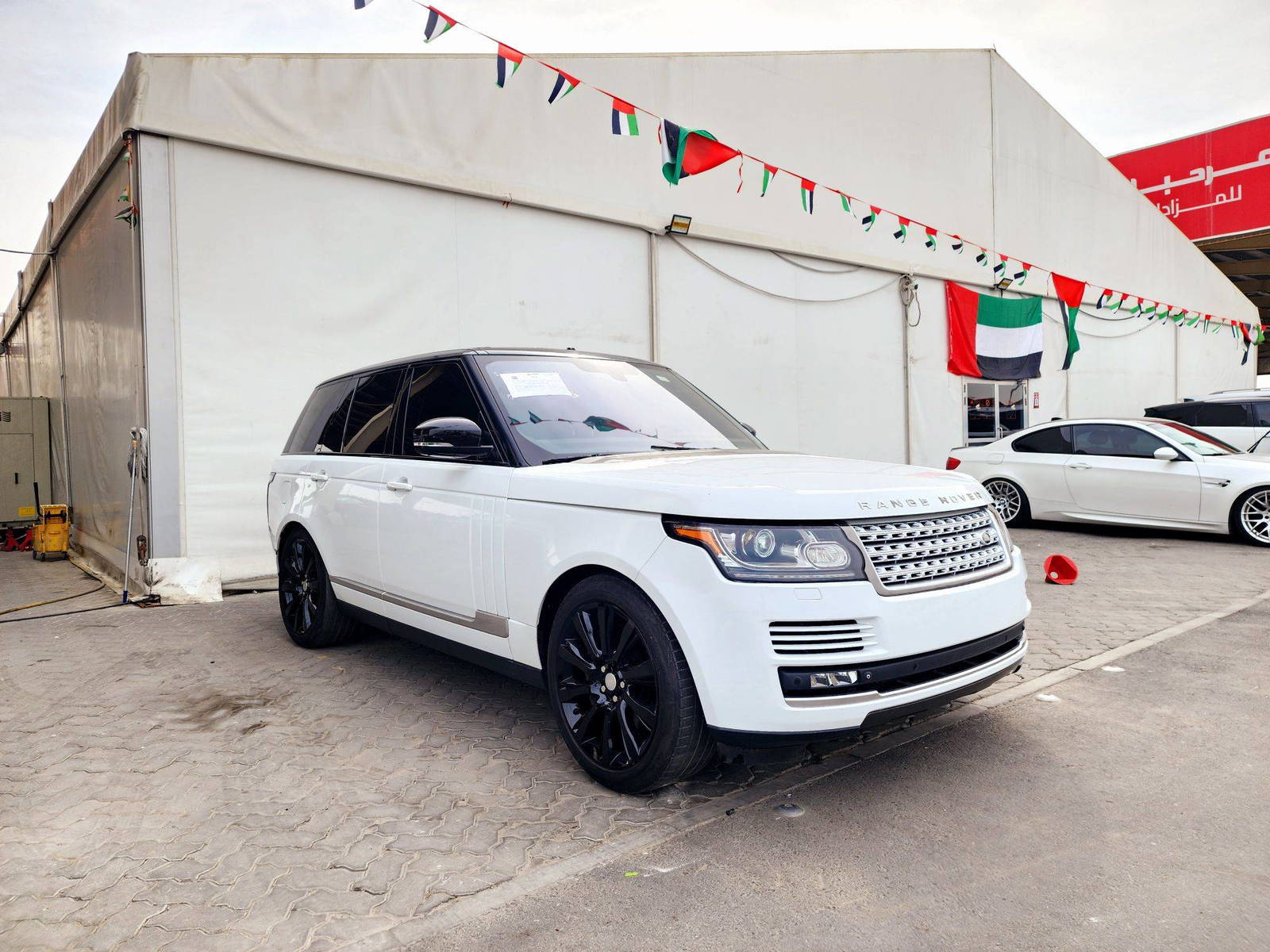 2015 LAND ROVER RANGE ROVER — 116713 KM — Lot 218648 — Souq - Marhaba Auctions Used Cars - Image 3