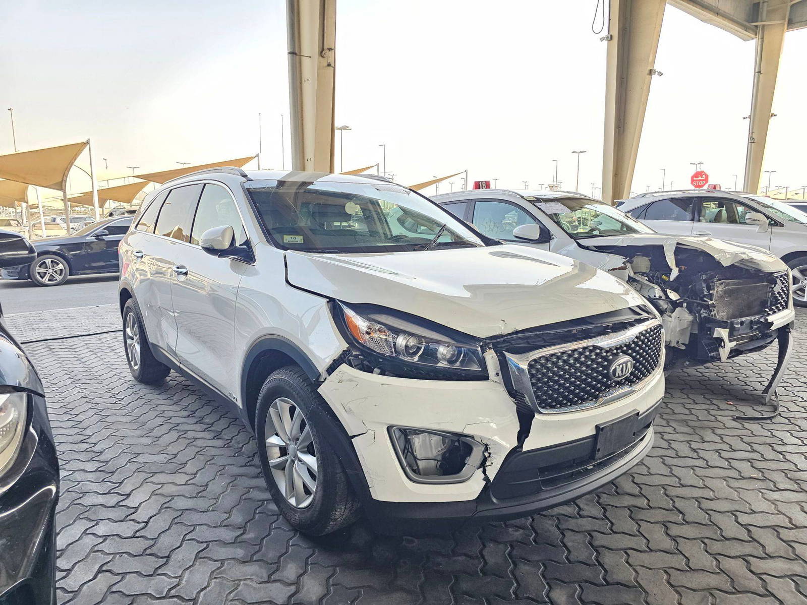 2018 KIA SORENTO — 152938 Miles — Lot 1JG430478 — Souq - Marhaba Auctions Used Cars - Image 4