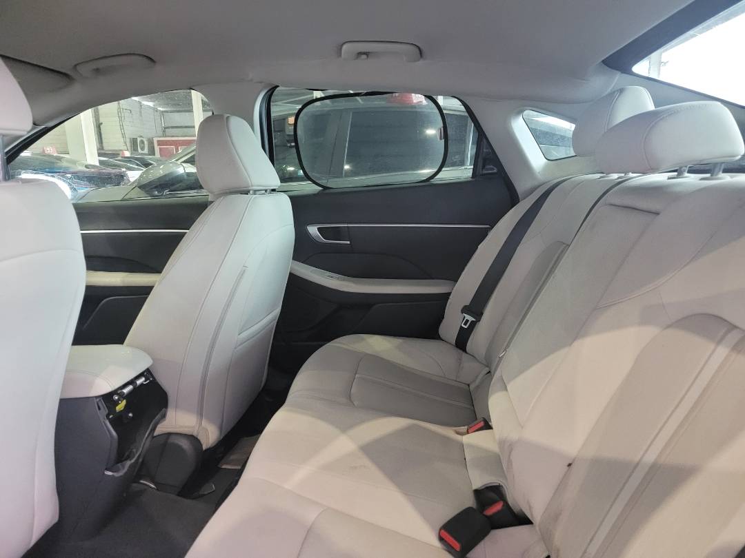 2022 HYUNDAI SONATA — 43031 KM — Lot A243632 — Main - Marhaba Auctions Used Cars - Image 7