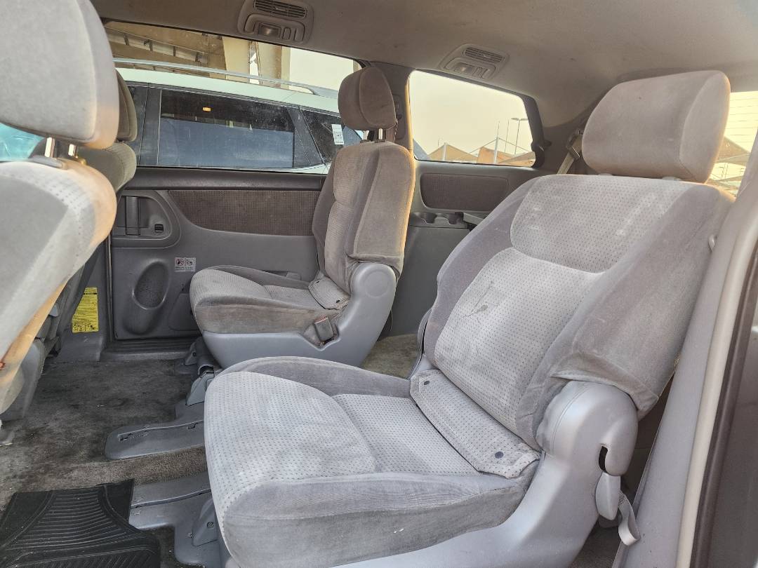 2006 TOYOTA SIENNA — 180858 Miles — Lot 38555034 — Souq - Marhaba Auctions Used Cars - Image 4