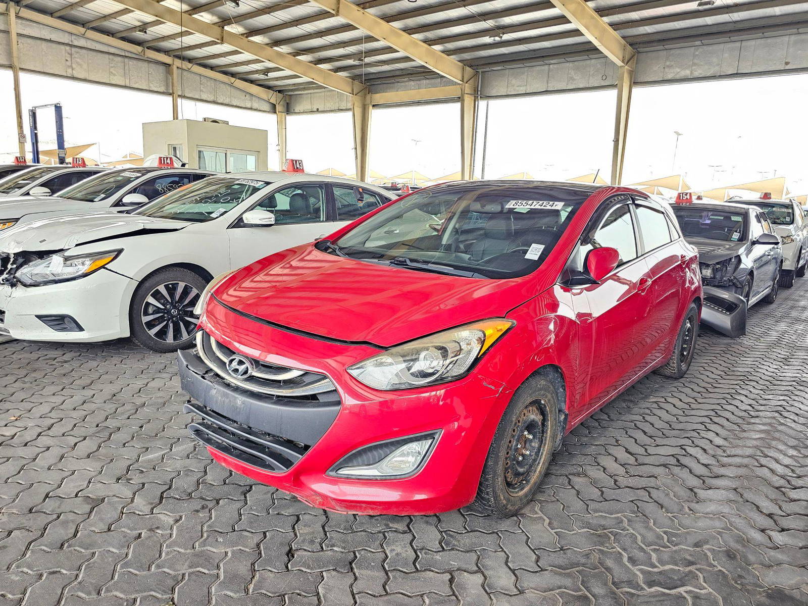 2013 HYUNDAI ELANTRA — 157295 KM — Lot 85547424 — Souq - Marhaba Auctions Used Cars - Image 5
