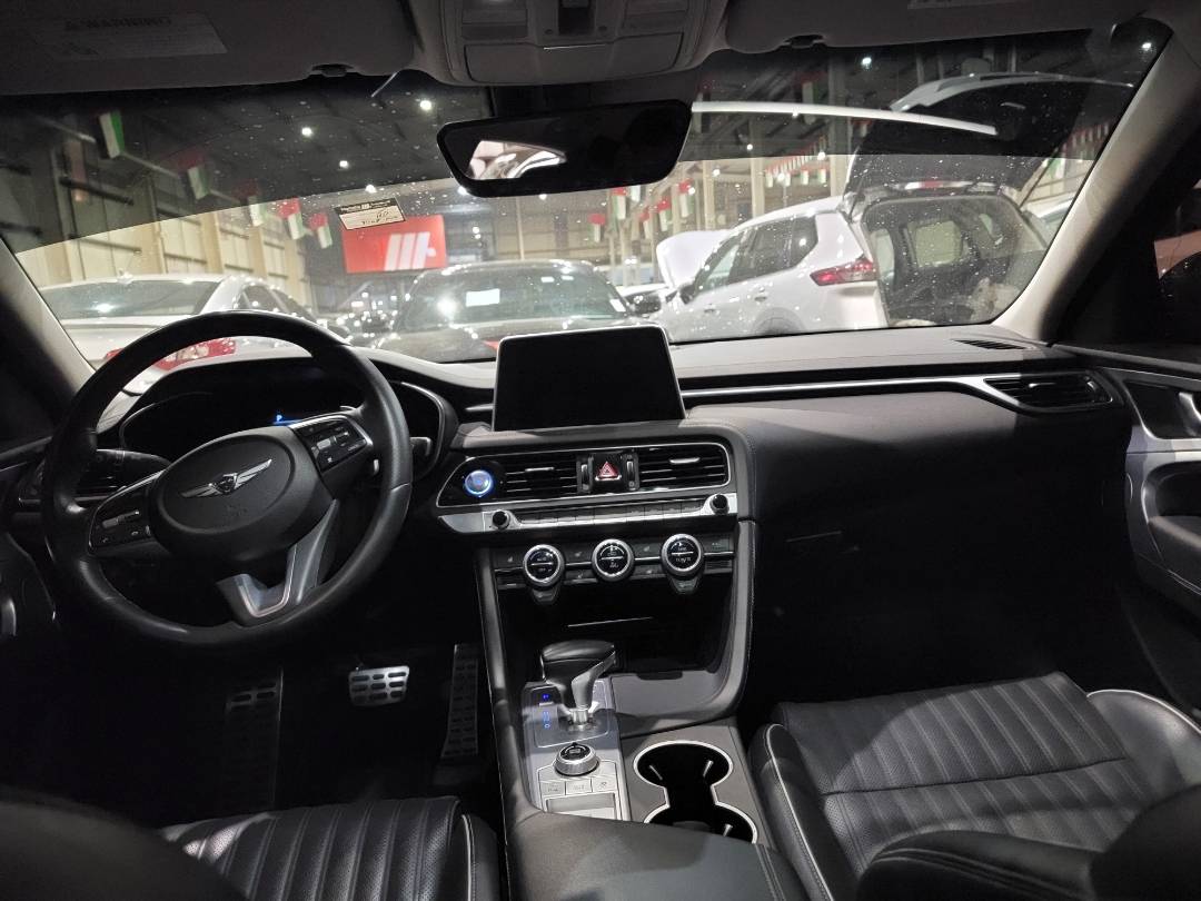 2019 GENESIS G70 — 91108 KM — Lot 47 088 — Main - Marhaba Auctions Used Cars - Image 8