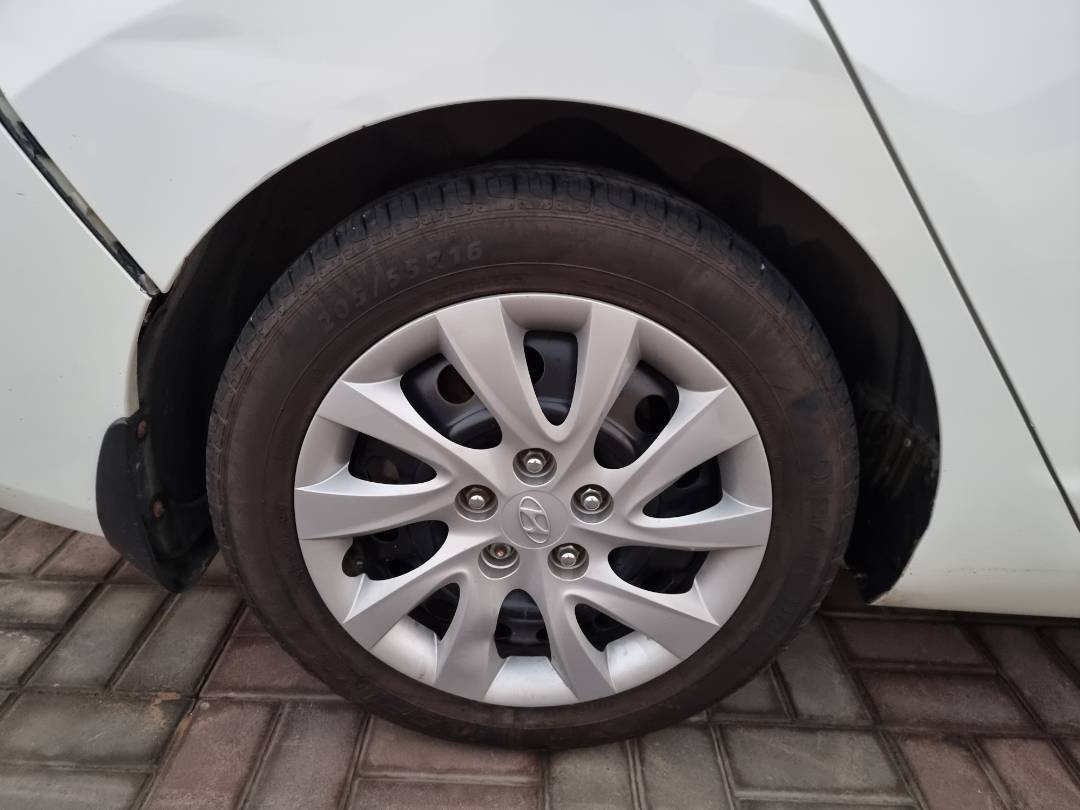 2013 HYUNDAI ELANTRA — 128469 KM — Lot 125487 — Ind. 12 - Marhaba Auctions Used Cars - Image 11