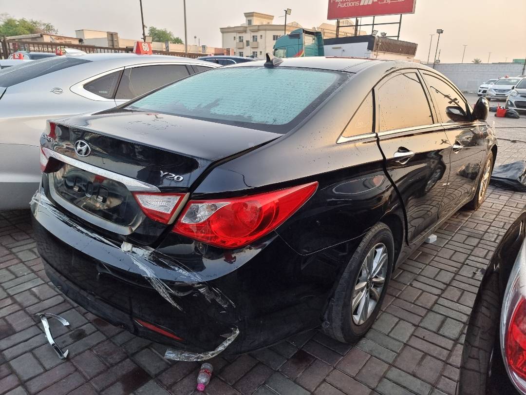 HYUNDAI SONATA 2010 - Marhaba Auction Used Cars - Image 4