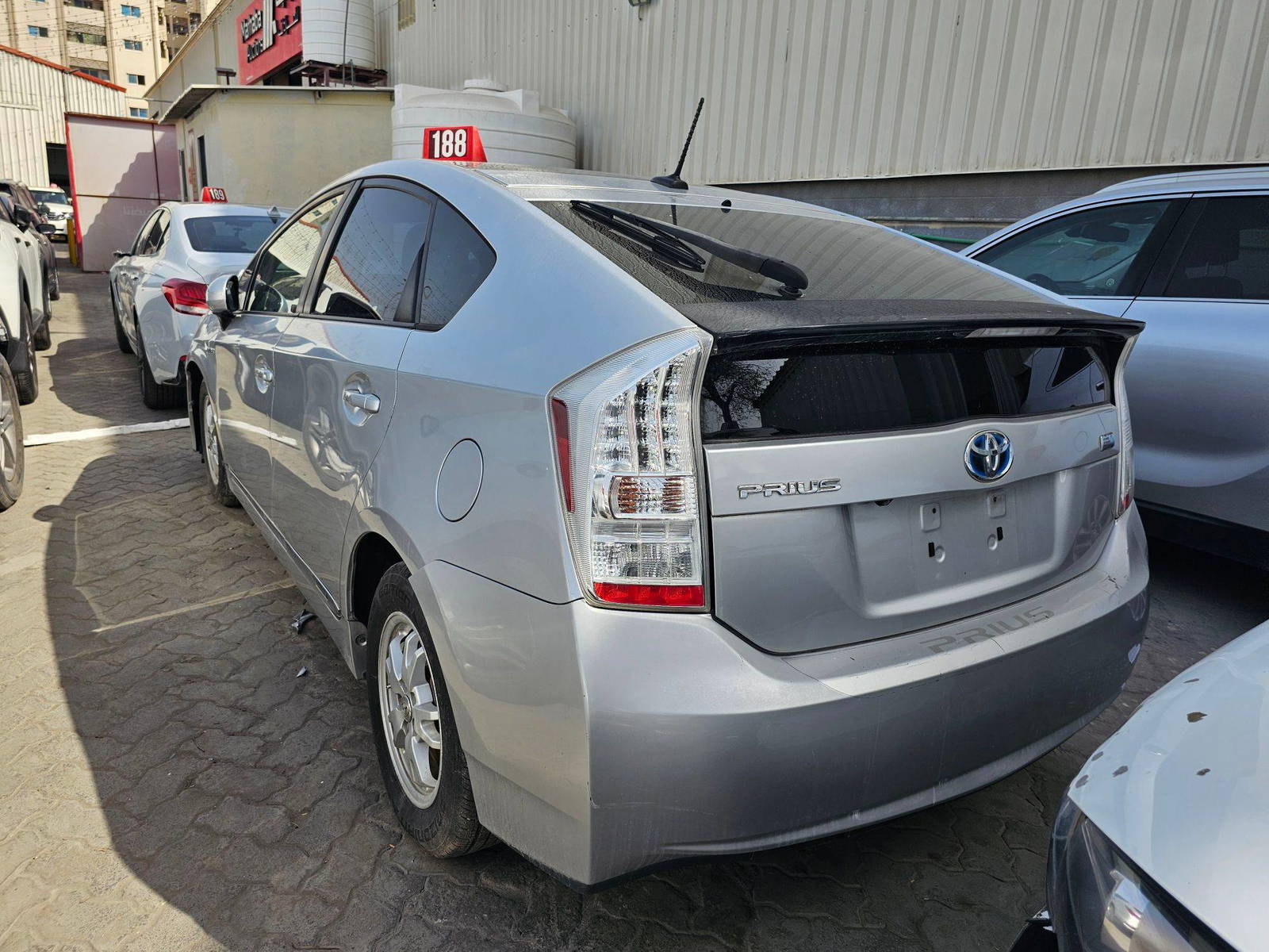 2010 TOYOTA PRIUS — 151115 Miles — Lot A0068351 — Main - Marhaba Auctions Used Cars - Image 5
