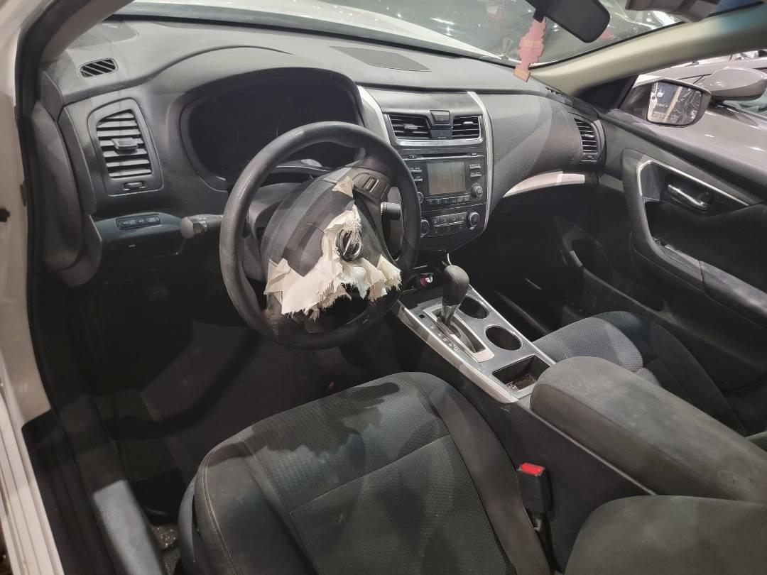 2014 NISSAN ALTIMA — 214798 Miles — Lot 160380 - Marhaba Auctions Used Cars - Image 4