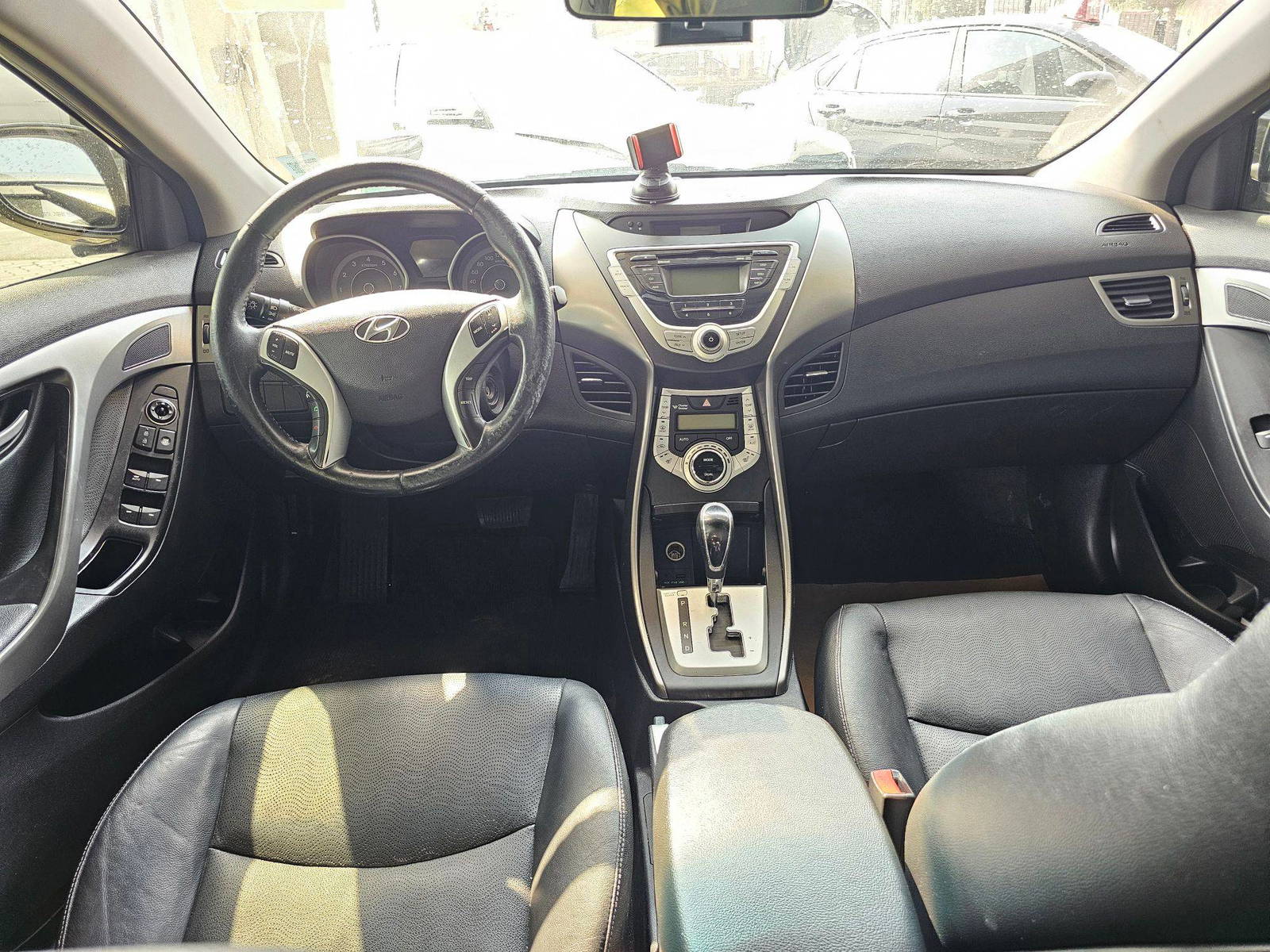 2012 HYUNDAI AVANTE — 141678 KM — Lot 513653 — Souq - Marhaba Auctions Used Cars - Image 7