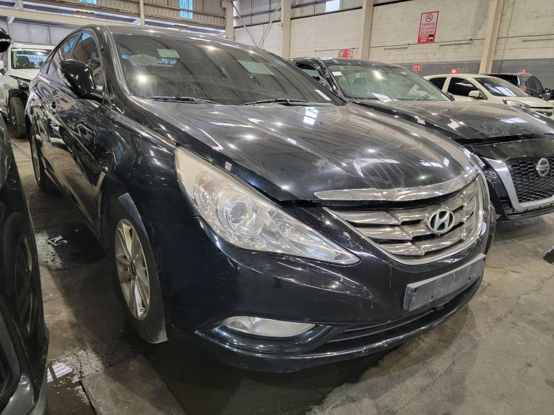 2011 HYUNDAI SONATA — 282981 KM — Lot 41BBBA245304 — Souq - Marhaba Auctions Used Cars - Image 3
