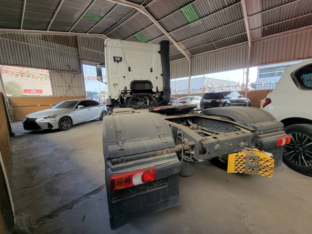 MERCEDES BENZ ACTROS 1843 2014 - Marhaba Auction Used Cars - Image 5