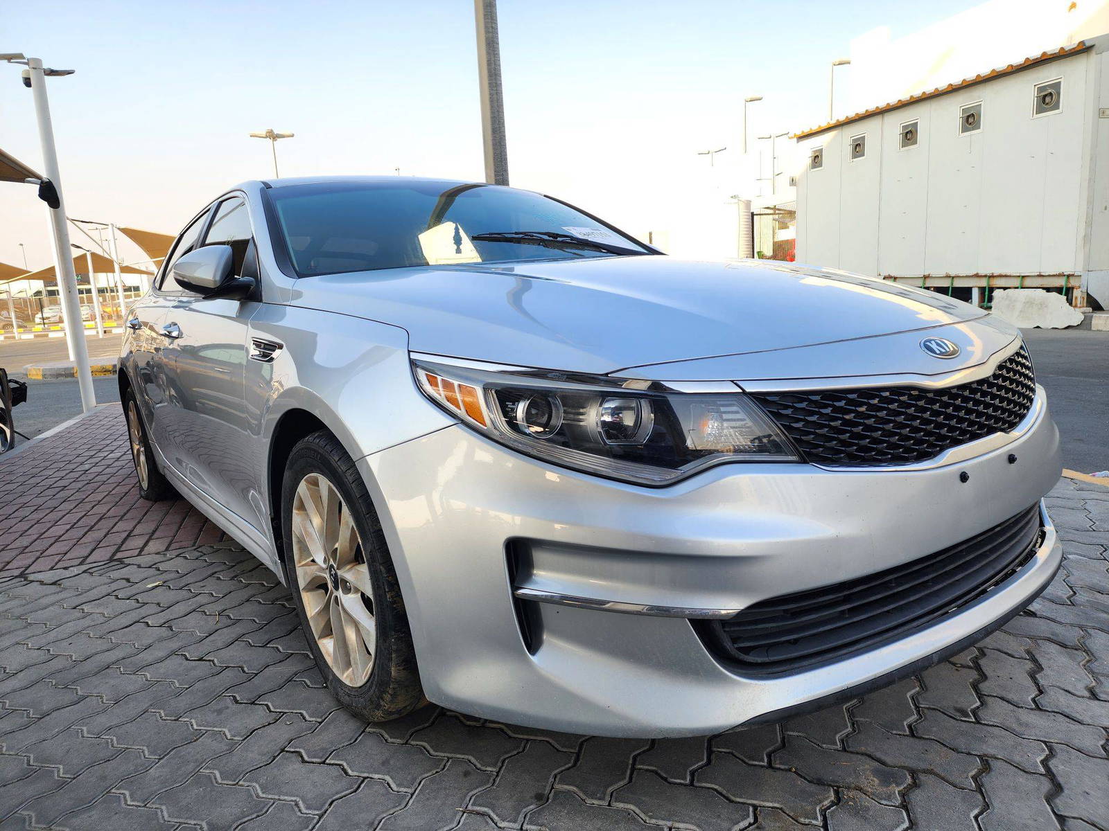 2017 KIA OPTIMA — Lot 167782 — Souq - Marhaba Auctions Used Cars - Image 4