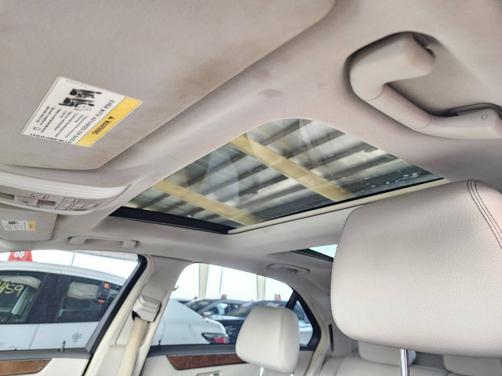 2014 MERCEDES BENZ E 350 — 97059 Miles — Lot 0EA981826 — Souq - Marhaba Auctions Used Cars - Image 8