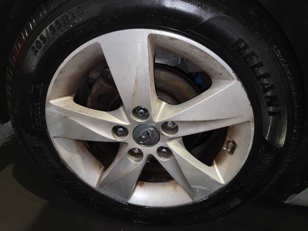 2013 HYUNDAI ELANTRA — 141696 Miles — Lot 78493723 - Marhaba Auctions Used Cars - Image 4