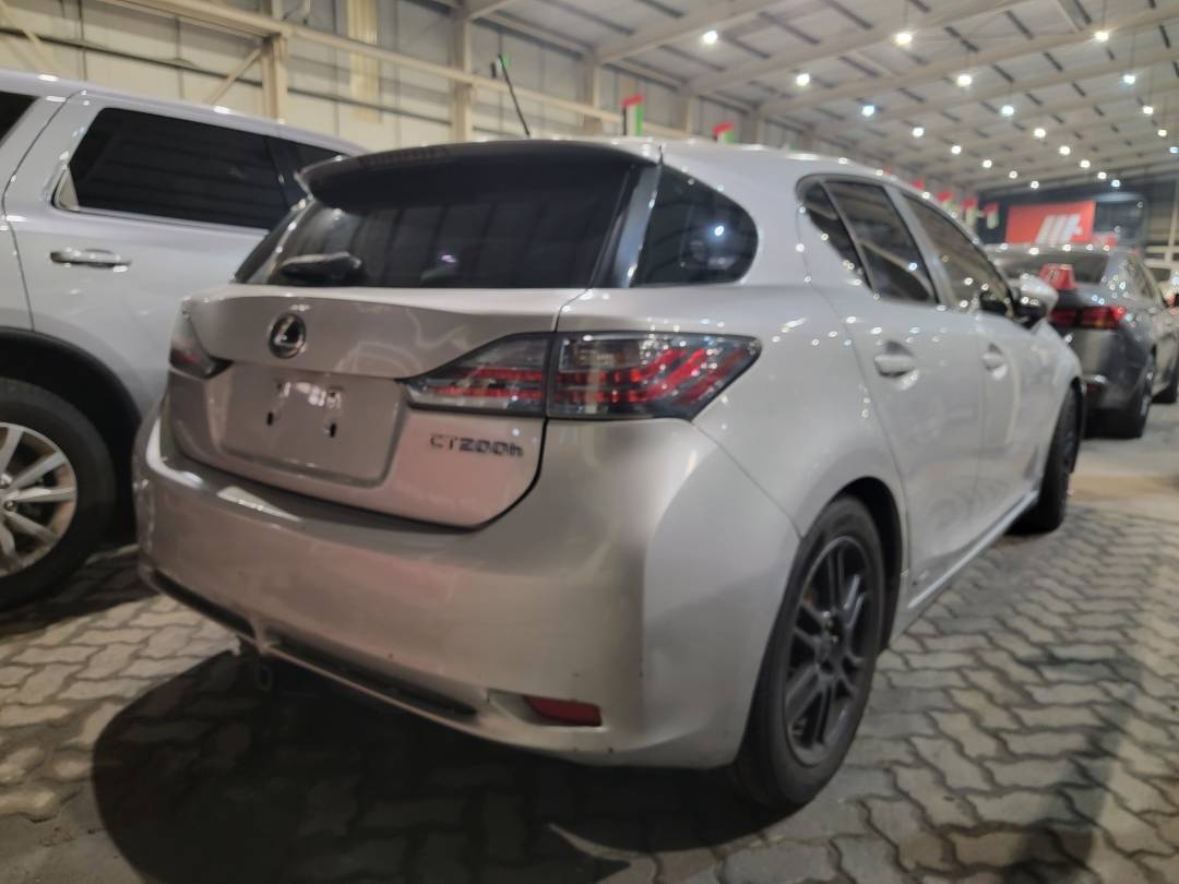 2012 LEXUS CT 200h — 169525 Miles — Lot C2065907 — Main - Marhaba Auctions Used Cars - Image 5