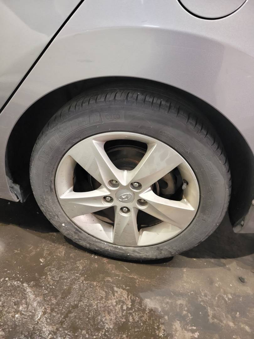 2013 HYUNDAI AVANTE — 264174 KM — Lot U623789 — Main - Marhaba Auctions Used Cars - Image 9