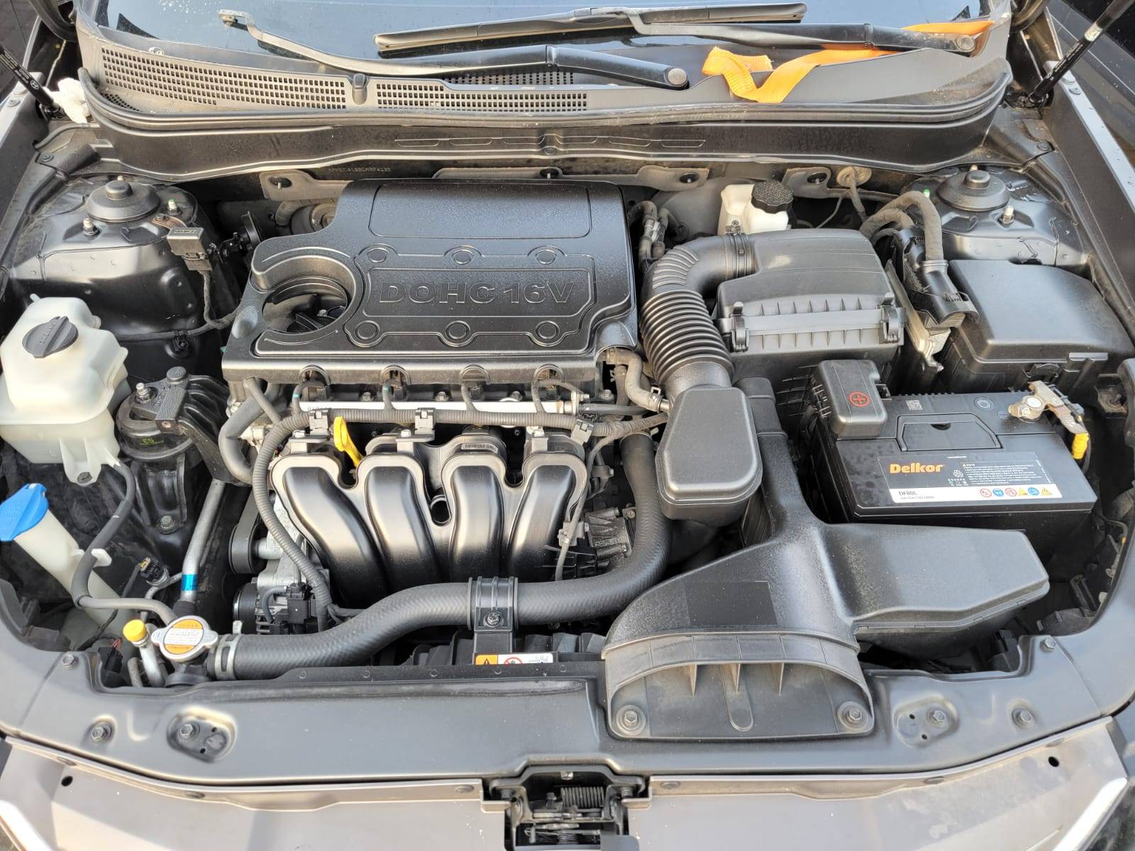 2012 HYUNDAI SONATA — 210784 KM — Lot 374132 — Ind. 12 - Marhaba Auctions Used Cars - Image 9