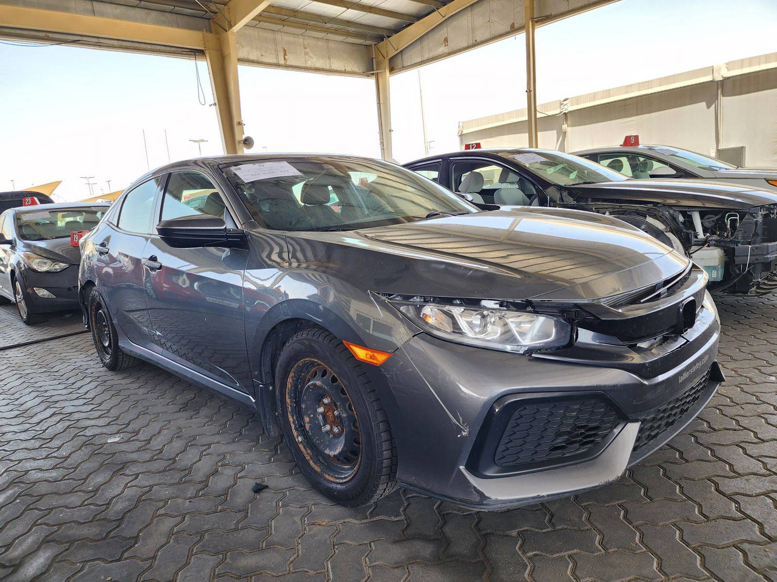 2017 HONDA CIVIC — 138661 KM — Lot 306278 — Main - Marhaba Auctions Used Cars - Image 4