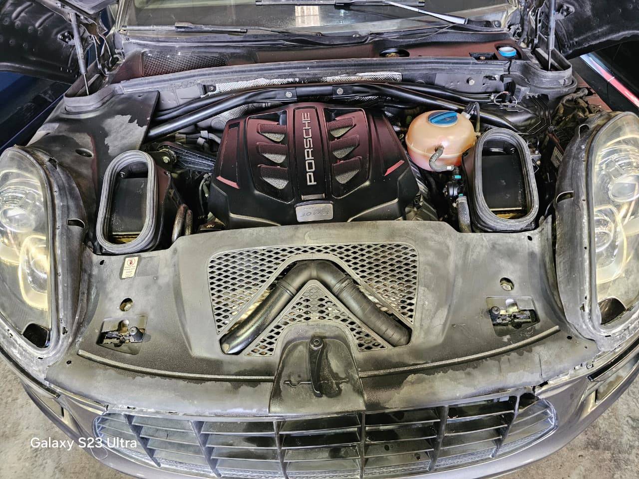 PORSCHE MACAN 2015 - Marhaba Auction Used Cars - Image 13