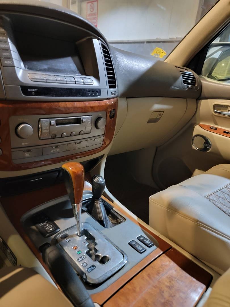 2006 LEXUS LX 470 — 199949 Miles — Lot 964006473 — Main - Marhaba Auctions Used Cars - Image 9