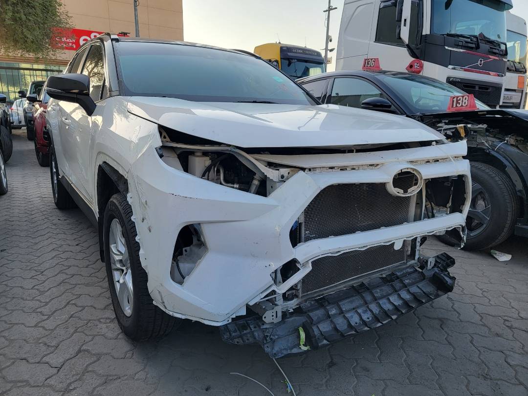 2019 TOYOTA RAV4 — 133643 Miles — Lot 39813072 — Main - Marhaba Auctions Used Cars - Image 4